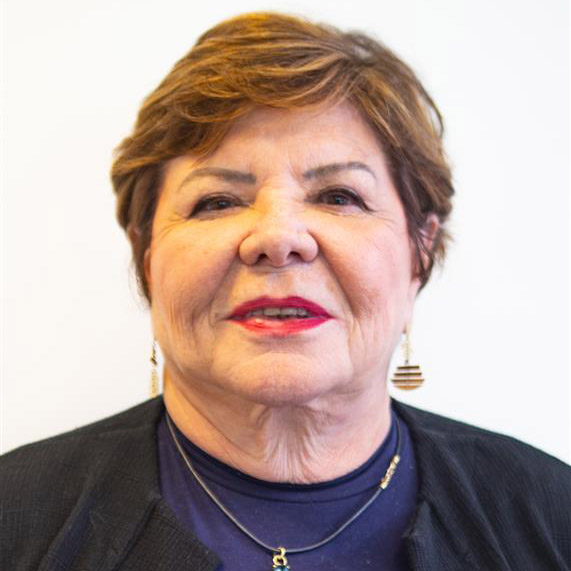 foto da diretora Angélica Garcia Cobas Laureano